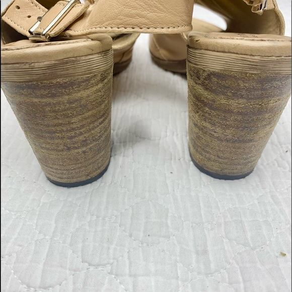 Sophia Milano Leather Slingback Sandals Size 9 Beige Made in Italy - Picture 11 of 13